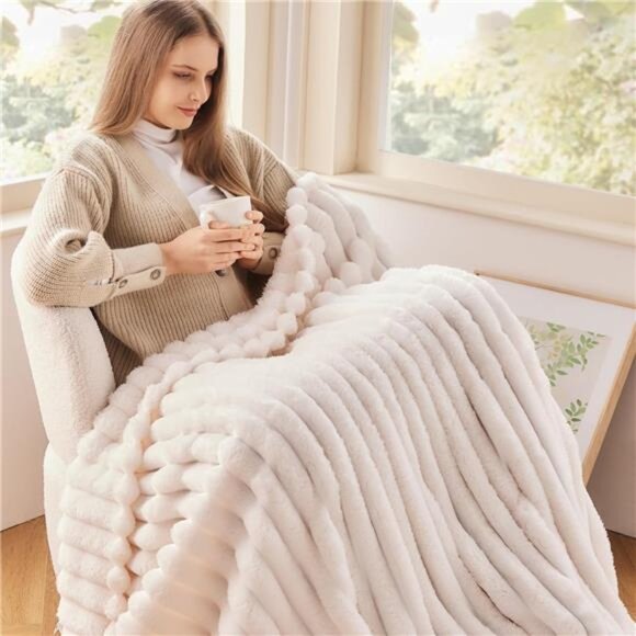 Super Soft Throw Blanket Ivory Premium Silky Flannel Fleece 3D Ribbed Jacquard - Picture 3 of 7